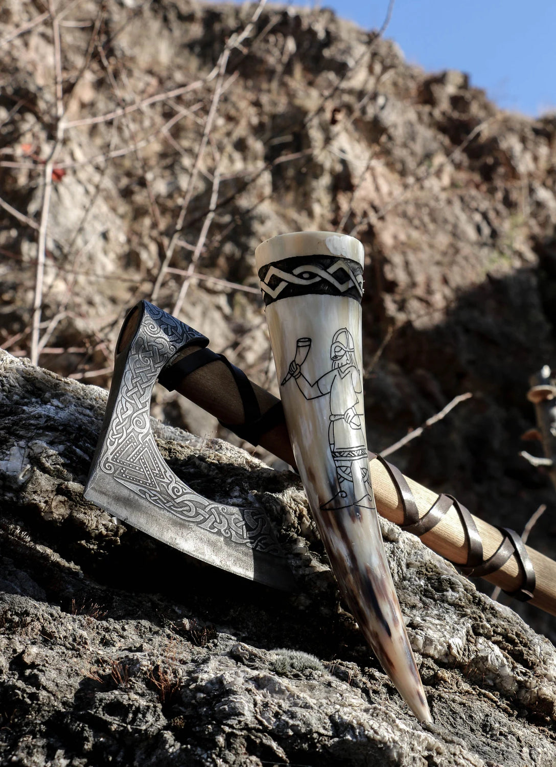 SKÅL Viking Warrior - Carved Drinking Horn