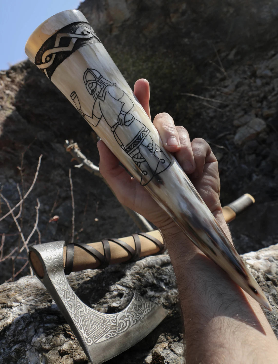 SKÅL Viking Warrior - Carved Drinking Horn